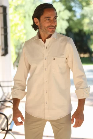 Camisa de hombre beige con bolsillo RqueR