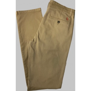 Pantalón chino básico color beige